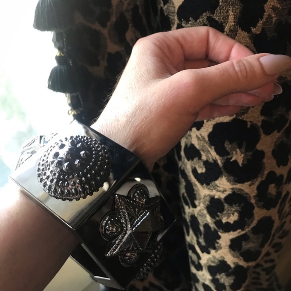 Burberry Hexagon Bangle - Picture 4 of 4